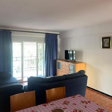 Costa Daurada Apartaments - Pompeyo カンブリルス エクステリア 写真