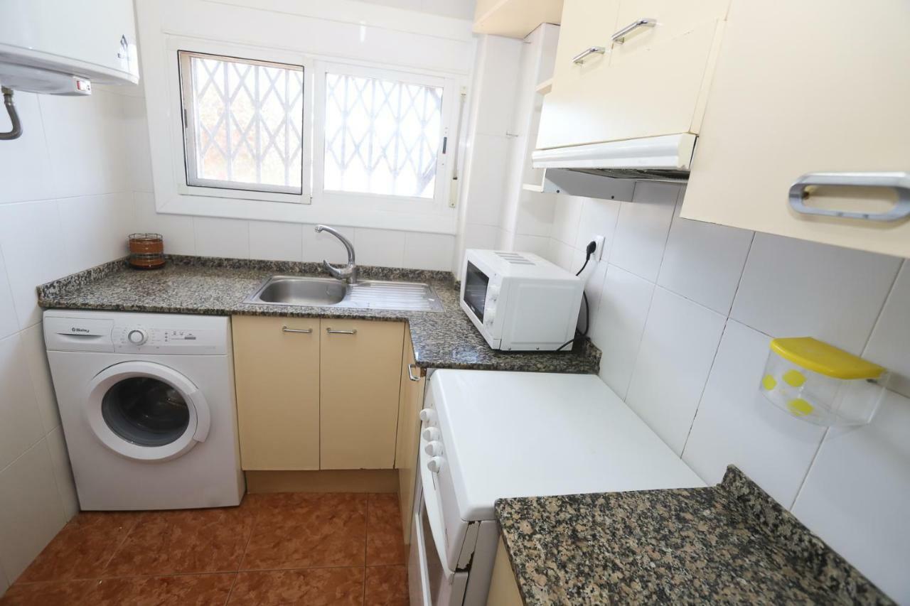 Costa Daurada Apartaments - Pompeyo カンブリルス エクステリア 写真