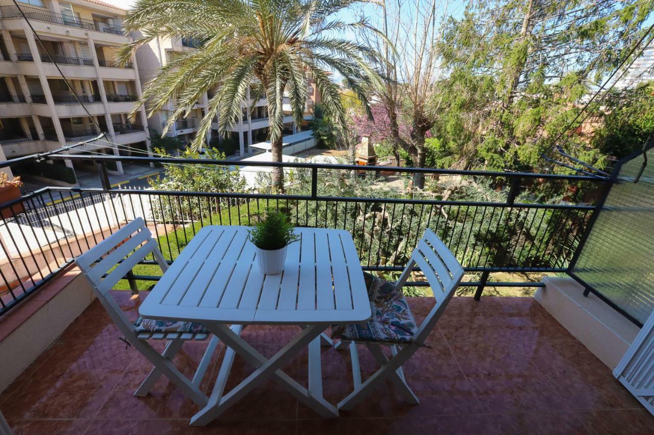 Costa Daurada Apartaments - Pompeyo カンブリルス エクステリア 写真